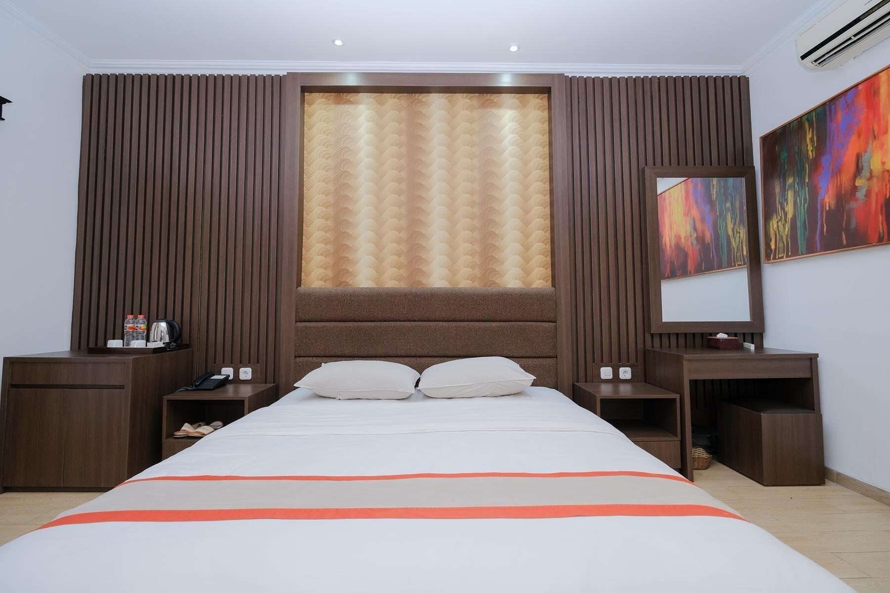 The Grand Palace Hotel יוגיאקרטה מראה חיצוני תמונה